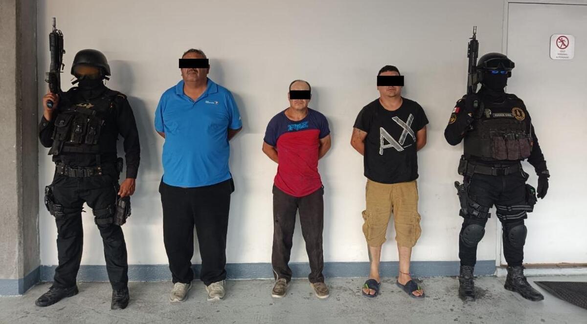 Tres de los hombres fueron detenidos en la colonia Los Parques, en García. | Cortesía
