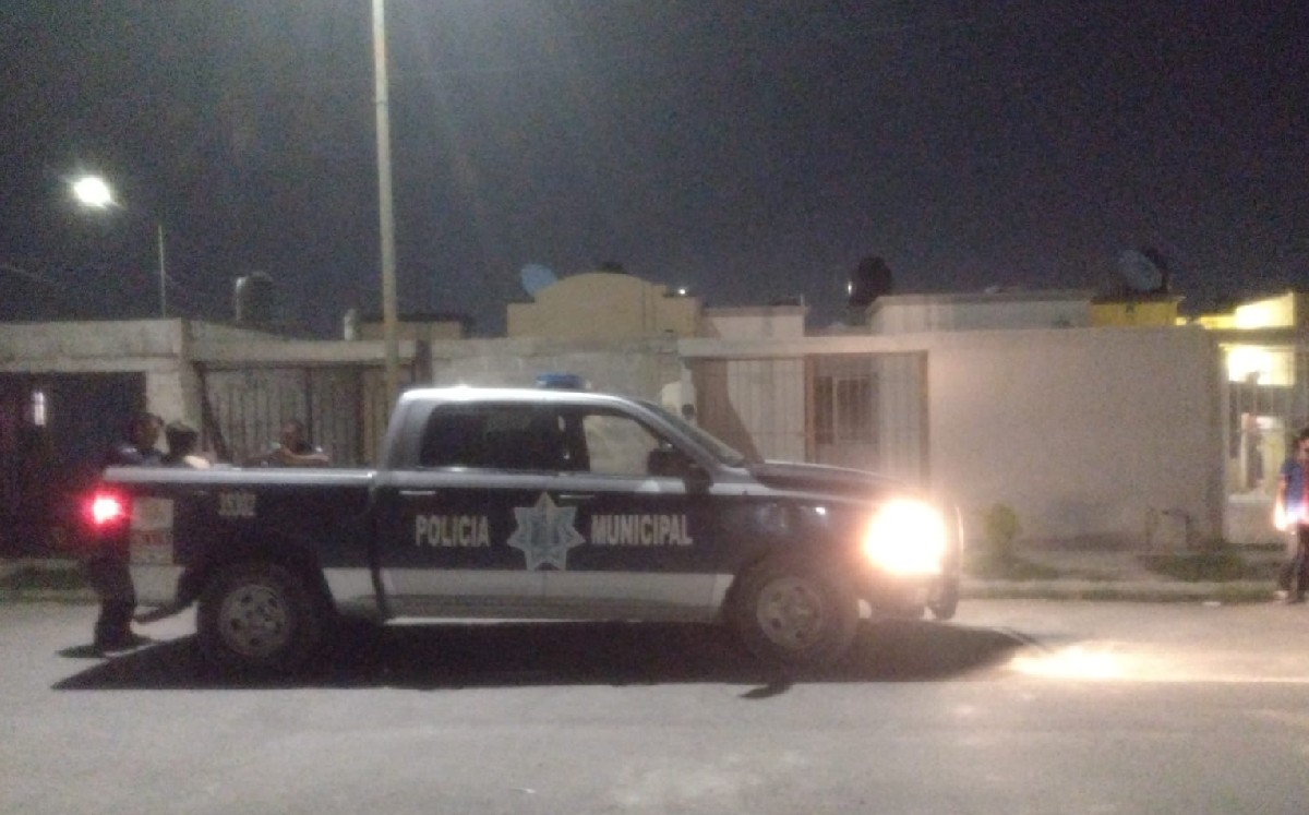 Hombre es detenido por golpear a su pareja en Jardines Universidad de Torreón