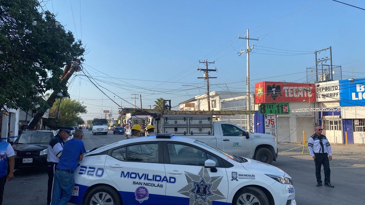 Vecinos ya habían reportado que los cables se encontraban a baja altura. / Édgar Plata