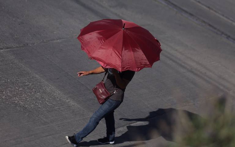 Protección Civil de Nuevo León emitió recomendaciones por las altas temperaturas. | Archivo