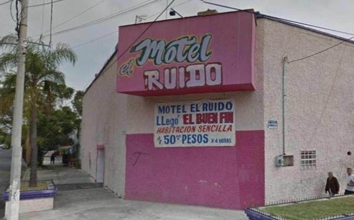Fachada del 'Motel El Ruido', famoso por su precio de 70 pesos / Moteles de México