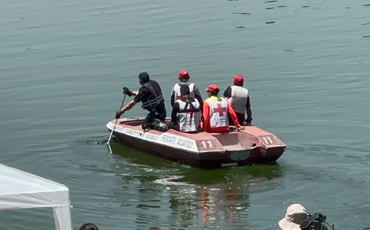 Buzos de Cruz Rojas continúan con búsqueda de joven en Lago de Guadalupe / Fernando Cruz
