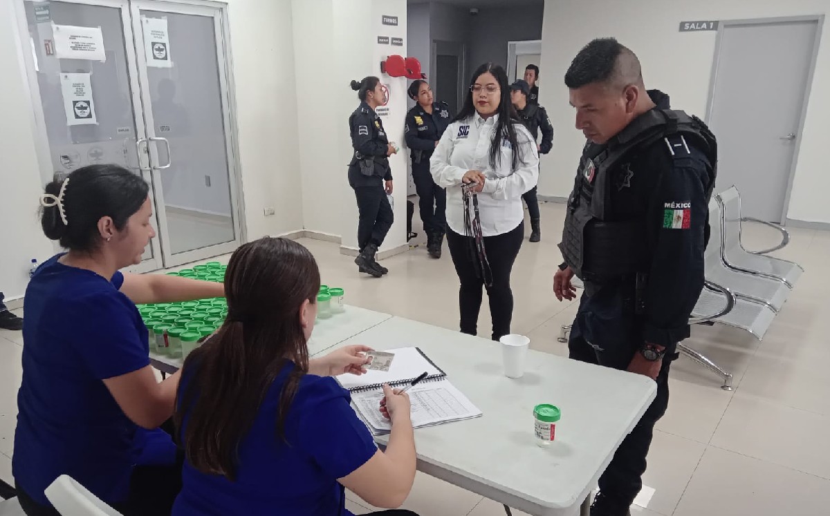 Realizan operativo de antidoping a 500 policías en Escobedo, NL | Sandra González