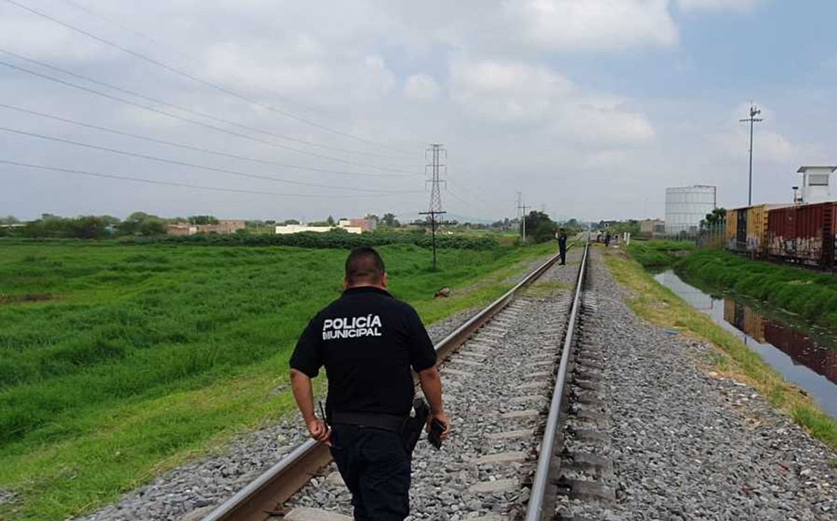 Mujer de 88 años intenta cruzar las vías del tren y muere atropellada | Especial