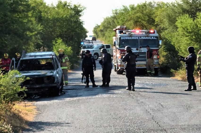Camioneta calcinada fue hallada a algunos kilómetros del lugar del asesinato del funcionarios. | Cortesía
