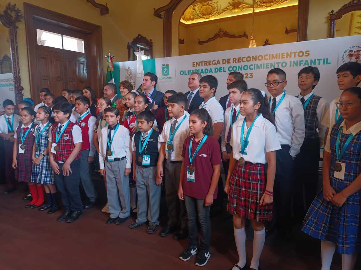 Estudiantes reconocidos por el Gobierno del Estado. | Especial