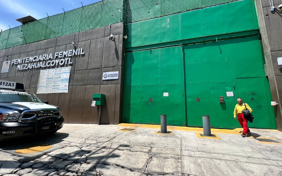 Penitenciario de Reinserción Social Nezahualcóyotl Sur / Zuleyma García