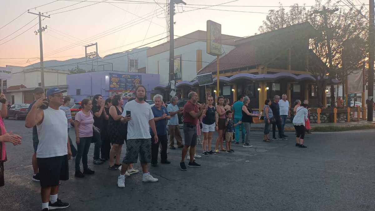 Cierre de calles en rotonda de las Mujeres en Mitras Centro. / Erik Solheim Rocha