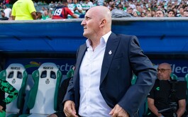 Pablo Repetto, técnico de Santos Laguna, reveló que continúan analizando la contratación de un futbolista más para reforzar al equipo guerrero.