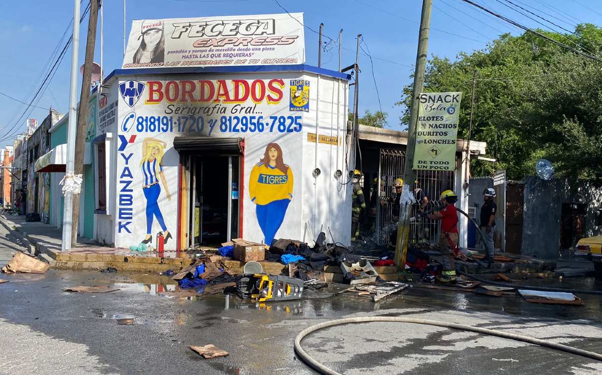 Se incendia negocio de serigrafía en la colonia Madero en Monterrey. | Frida Rodríguez
