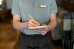 Actualmente son 200 menores los que trabajan en condiciones regulares y sólo son 25 los que se han detectado trabajando sin permiso.
