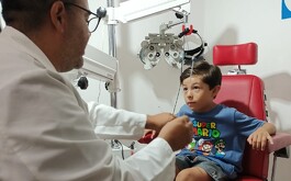 Según opiniones de especialistas, previo al nuevo ciclo escolar recomiendan que se realicen revisión ocular para los niños para que no afecte su aprendizaje.