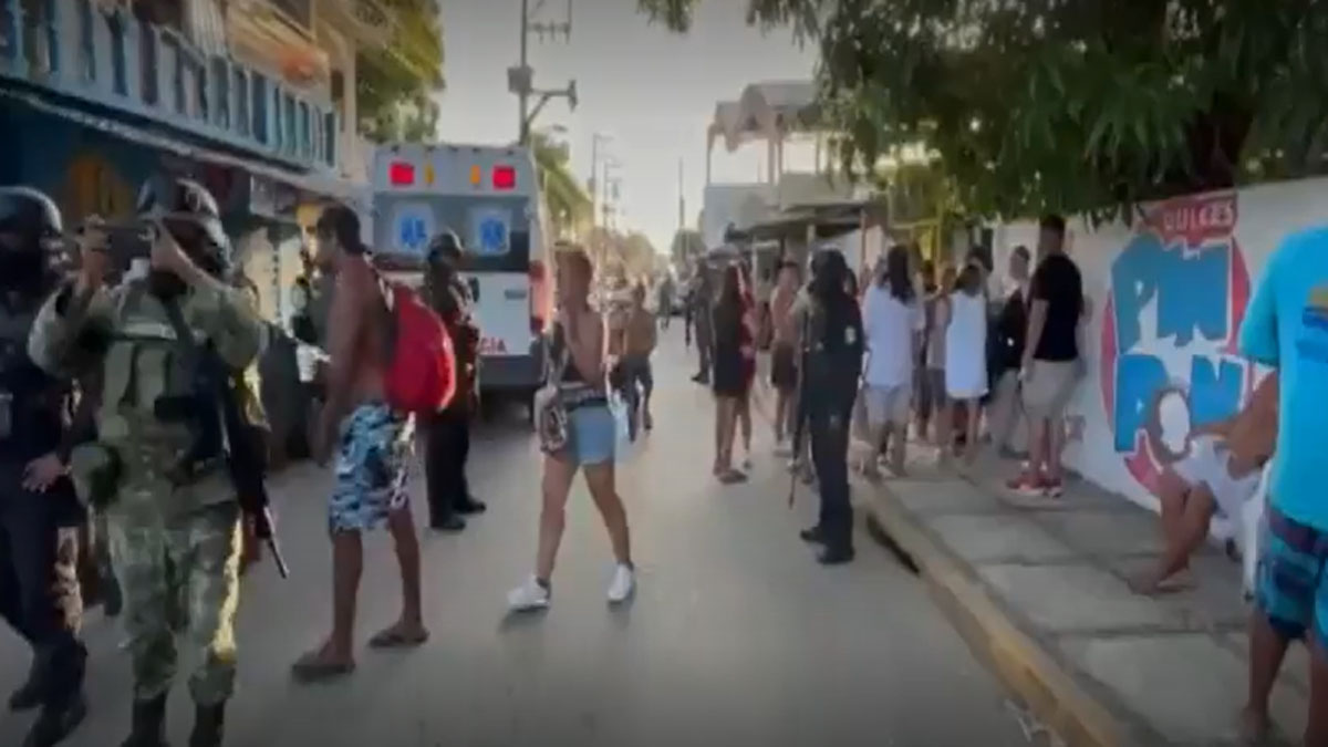 Turistas son agredidos a balazos en Acapulco, Guerrero| Telediario México