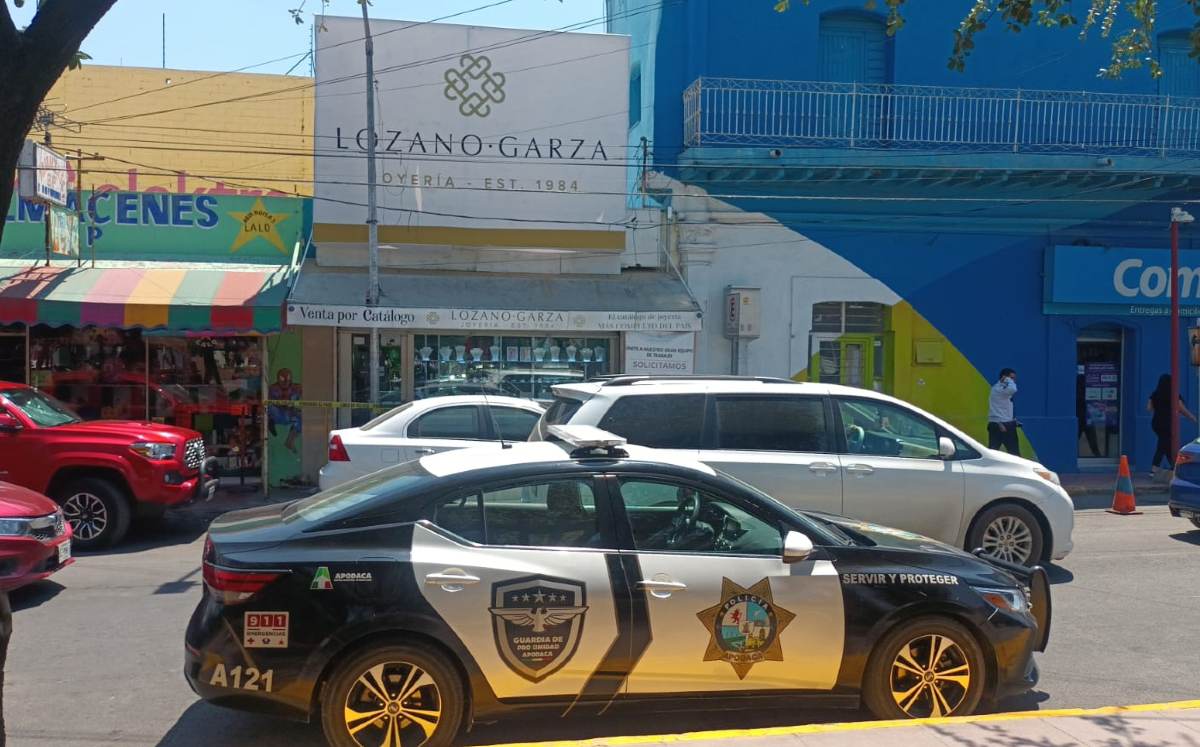 Una joyería sobre la calle Hidalgo fue asaltada en el Centro de Apodaca. | Fabricio Gallegos