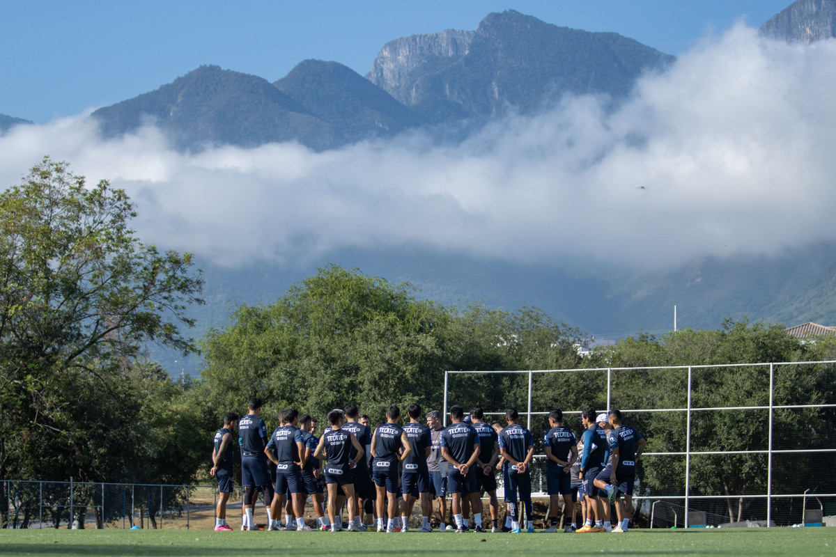 @Rayados. /
