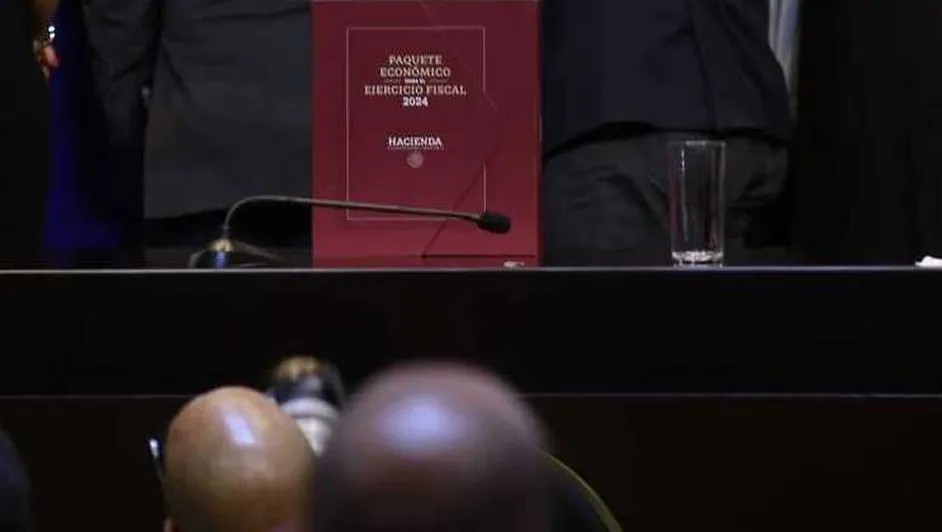 Entrega del Paquete Económico 2024 en San Lázaro / Juan Carlos Bautista