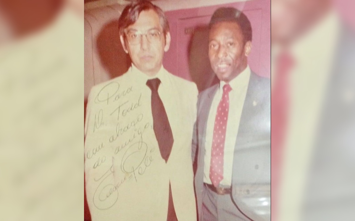 Luis Eugenio Todd y Pelé / CORTESÍA: @luiseugeniotodd