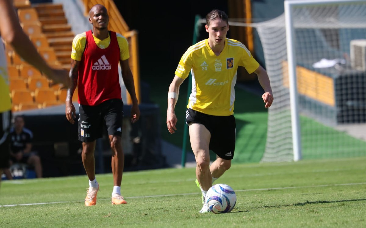 Marcelo Flores entrenando en el 'Volcán' / CORTESÍA: @TigresOficial
