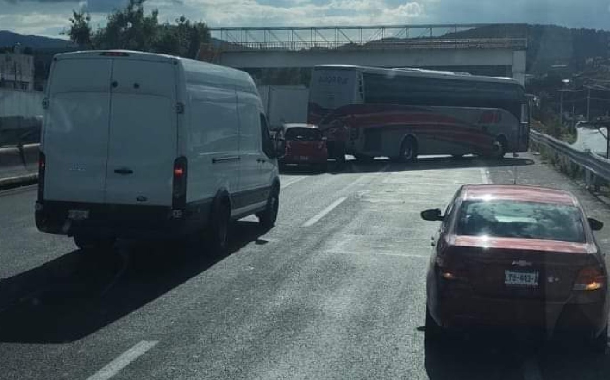 Bloqueo Autopista México - Puebla / Especial
