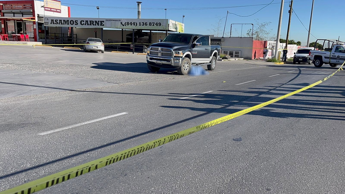 Muere hombre en bulevar Emilio Arizpe de la Maza, en Saltillo.| Salvador Martínez
