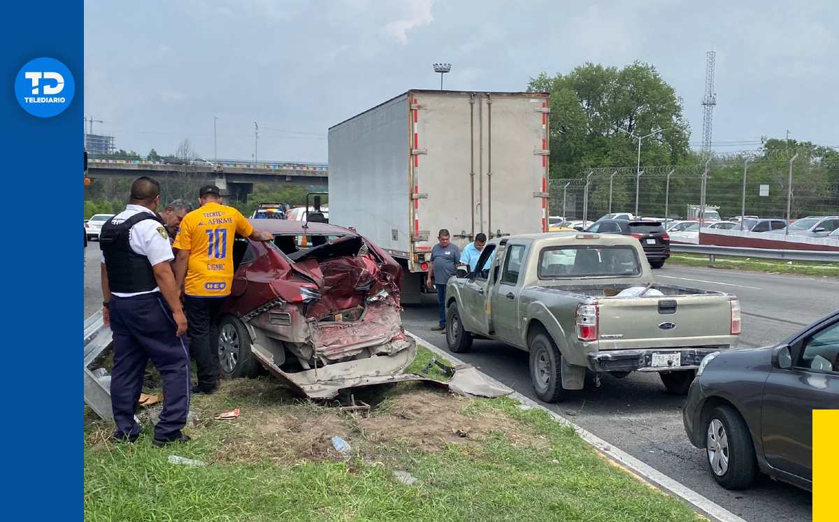 Trabajador es atropellado mientras colocaba concreto en avenida Morones Prieto. | Pamela Villanueva