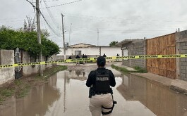 Un hombre de 74 años perdió la vida luego de recibir una fuerte descarga eléctrica, tras querer cortar un cable de luz que se encontraba tirado sobre la calle.