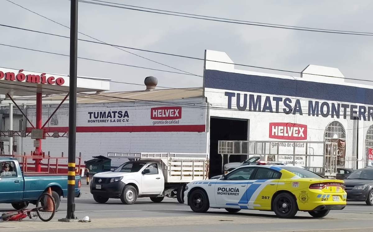 Un hombre fue localizado sin vida en un carril de la Ecovía. | Agustín Martínez
