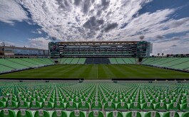 Los más de 10 aficionados que acudieron este domingo a presenciar el partido entreLaguna y el Querétaro, quedaron desilusionados con el desempeño del equipo