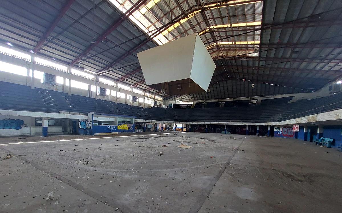 Arena Coliseo / Daniel Santillán