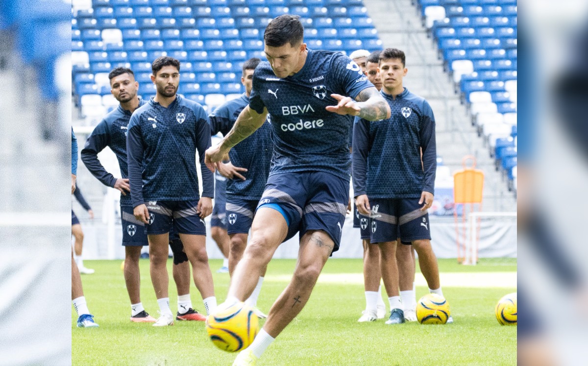 @Rayados. /