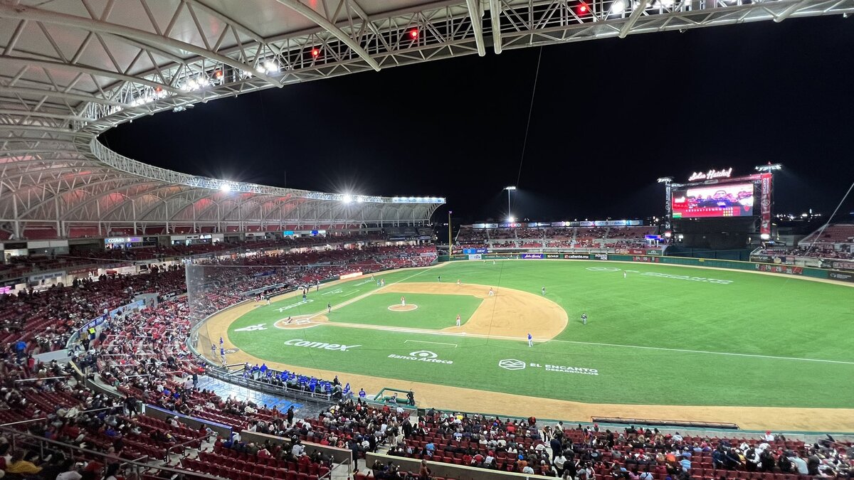 @charrosbeisbol. /
