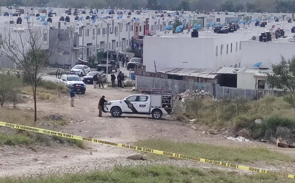 Autoridades estatales acudieron hasta el lugar de los hechos en la colonia Villas Regina. | Agustín Martínez