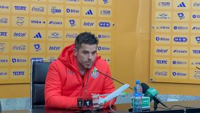Fernando Gago, sin opinión por posible llegada del ‘Chicharito’