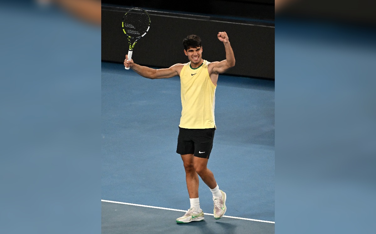 Carlos Alcaraz durante su juego en el Abierto de Australia / CORTESÍA: Reuters