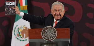 AMLO anuncia que su último libro saldrá a la venta la próxima semana