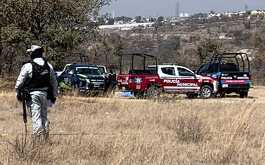 policías en una escena del crimen