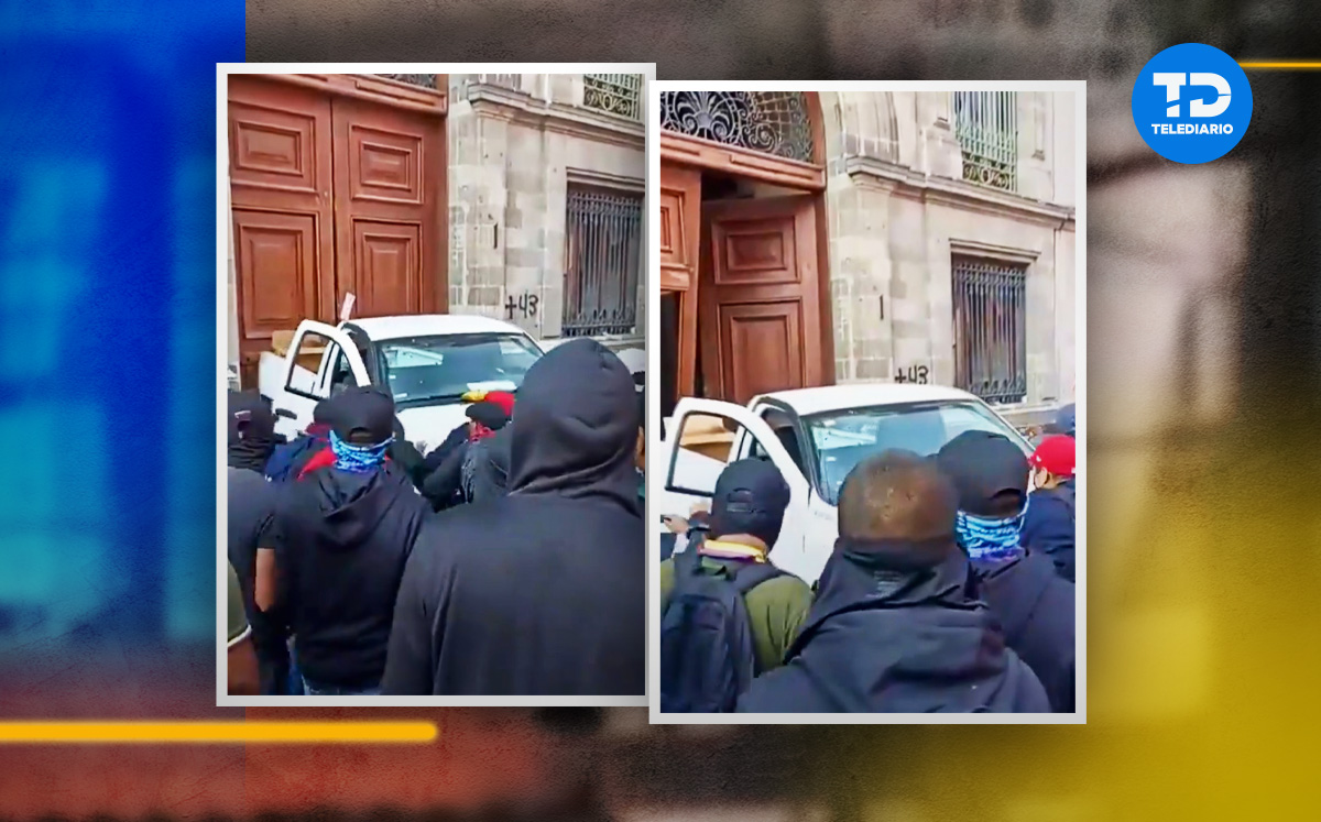 Normalistas logran ingresar al Palacio Nacional este miércoles 6 de febrero