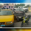 El joven conductor perdió el control de su auto y en dos ocasiones intentó escapar. El joven conductor perdió el control de su auto y en dos ocasiones intentó escapar.