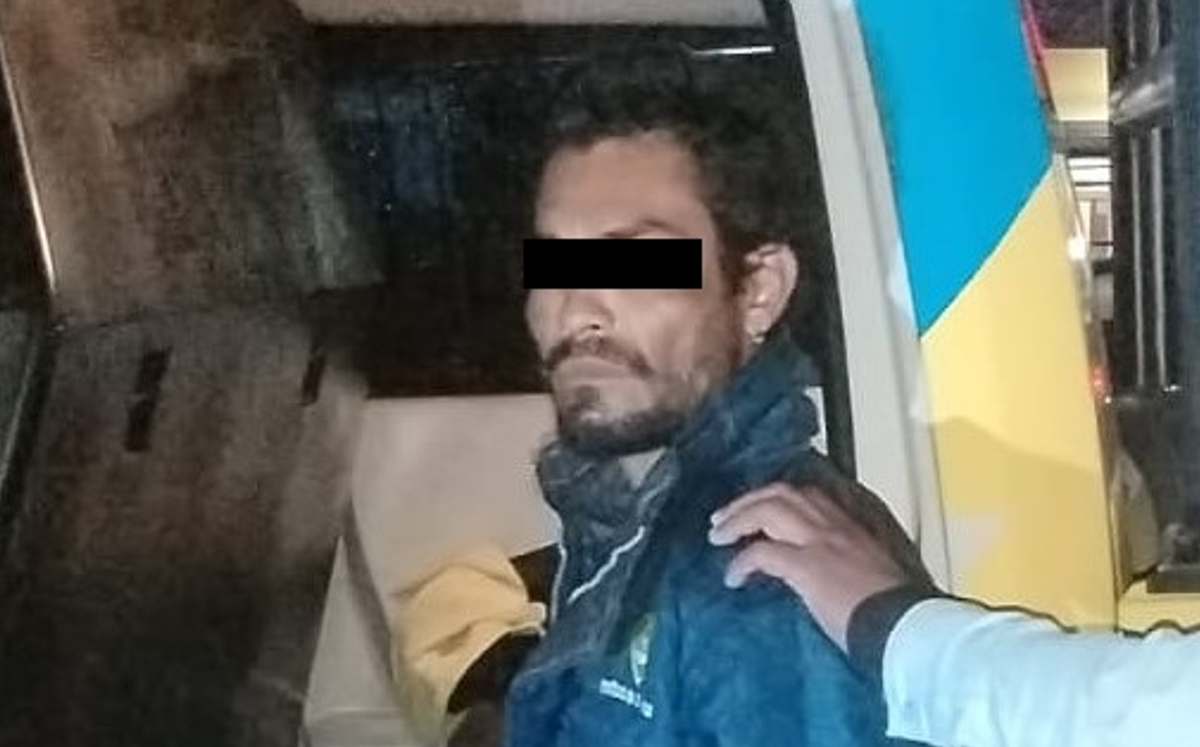 Un hombre fue detenido en el Centro de Monterrey al ser sorpendido intentando robar autopartes. | Cortesía