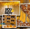 Entre los establecimientos más peculiares y originales de la ciudad de Saltillo se encuentra Lucky Ducky, un restaurante inspirado en patitos. Entre los establecimientos más peculiares y originales de la ciudad de Saltillo se encuentra Lucky Ducky, un restaurante inspirado en patitos.
