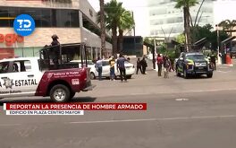 policías de puebla en plaza centro