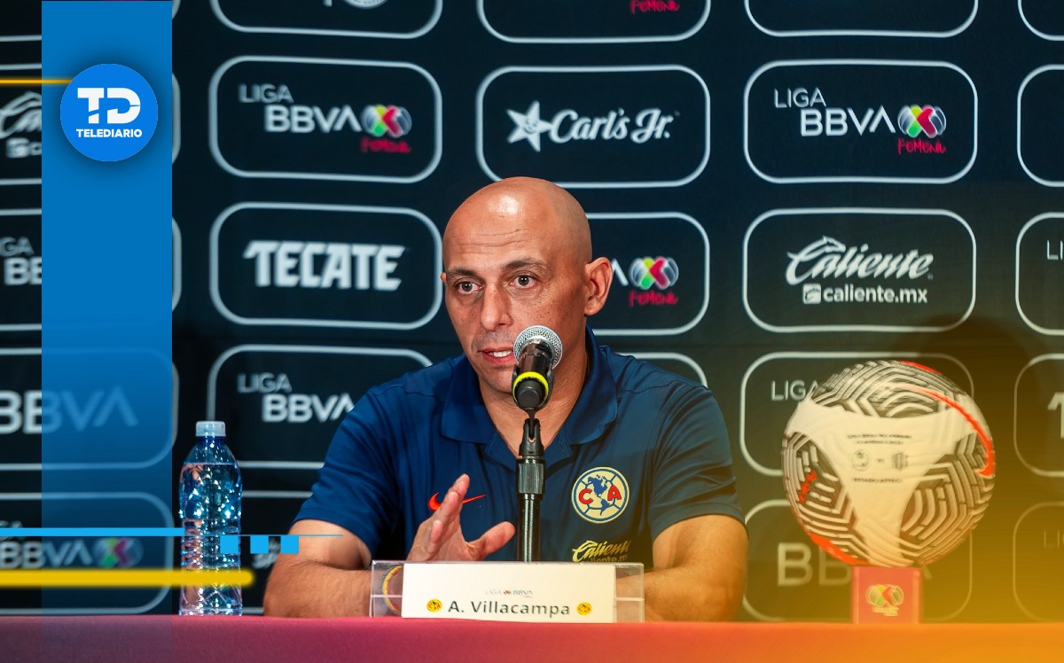 Ángel Villacampa, entrenador del América durante el día de medios previo a la final de la Liga MX Femenil. / Imago7