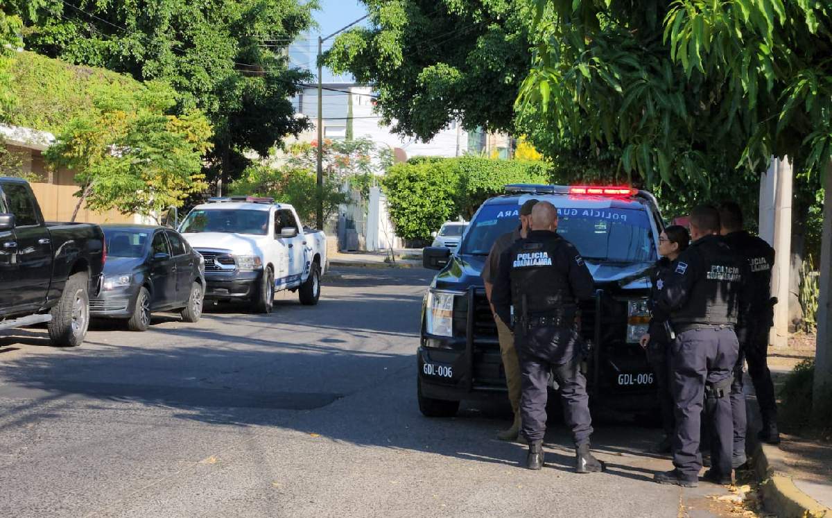 Policías en Jardines del Bosque, Guadalajara / Juan Carlos Munguía