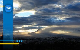 vista panorámica de la ciudad de puebla con el volcán popocatépetl