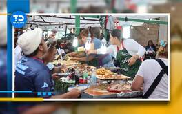 Se ve un puesto ambulante de tacos