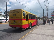 Estudiantes criticaron las condiciones de las rutas de camiones en Saltillo.