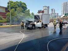 Incendio a la altura de condominios Constitución