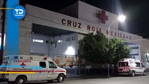 La madrugada del jueves una camioneta chocó contra una motocicleta en la ciudad de Torreón los pasajeros sufrieron graves lesiones