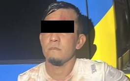 Un hombre fue detenido por amenazar con un arma de postas a policías de Monterrey.