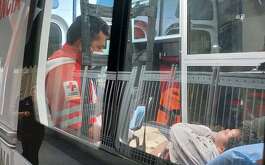 Un hombre fue herido con arma blanca afuera del Hospital Universitario en Monterrey.